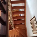 Affitta Explora Caffe Guest house